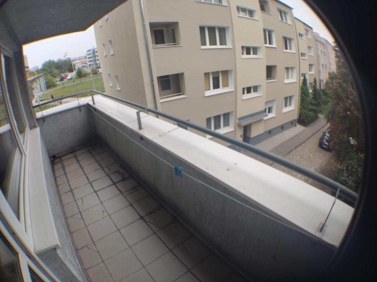 3030 Jana Spychalskiego 32 - Tanie Pokoje W Apartamencie - Samodzielne Zameldowanie - Self Check In Πόζναν Εξωτερικό φωτογραφία