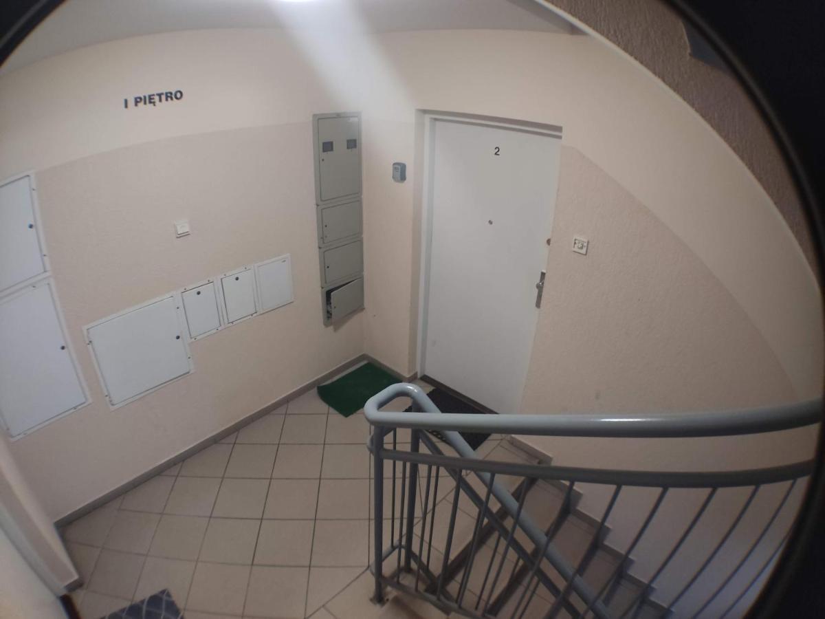 3030 Jana Spychalskiego 32 - Tanie Pokoje W Apartamencie - Samodzielne Zameldowanie - Self Check In Πόζναν Εξωτερικό φωτογραφία