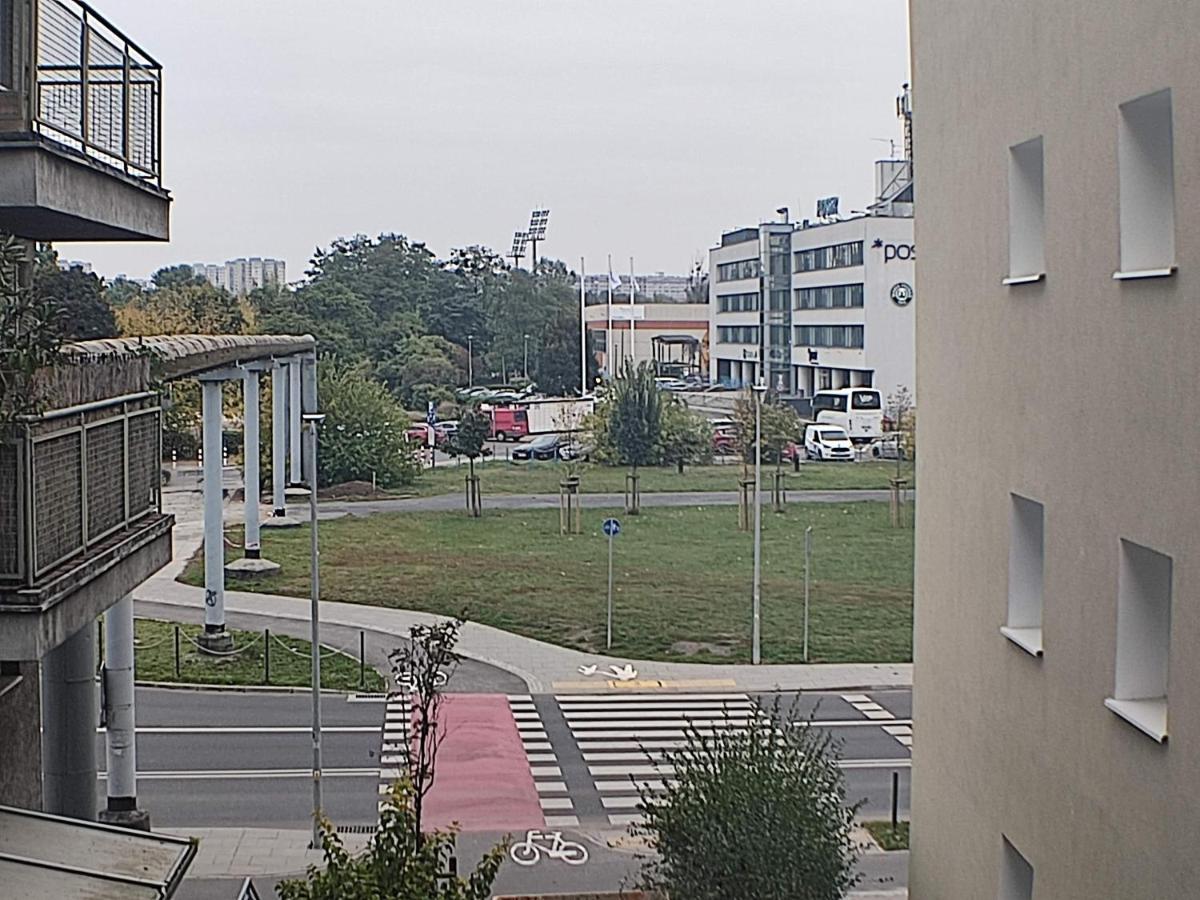 3030 Jana Spychalskiego 32 - Tanie Pokoje W Apartamencie - Samodzielne Zameldowanie - Self Check In Πόζναν Εξωτερικό φωτογραφία