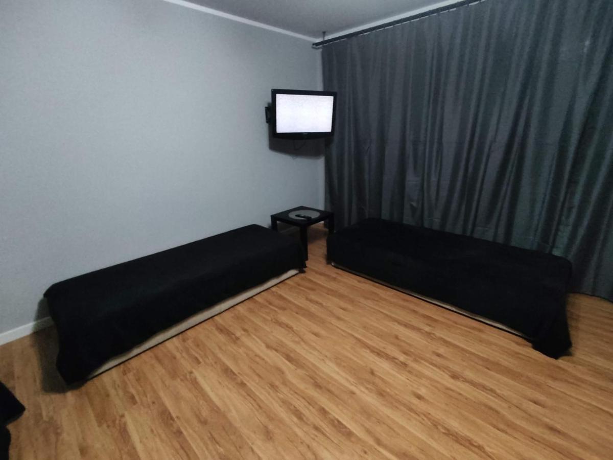 3030 Jana Spychalskiego 32 - Tanie Pokoje W Apartamencie - Samodzielne Zameldowanie - Self Check In Πόζναν Εξωτερικό φωτογραφία