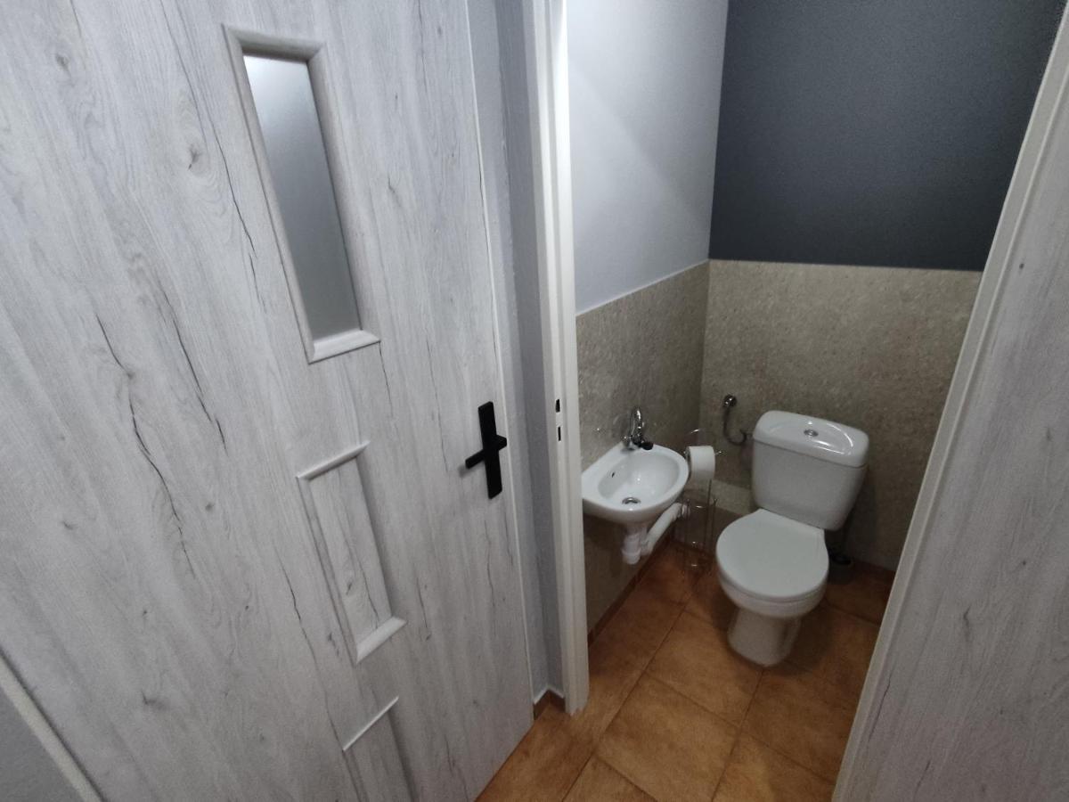 3030 Jana Spychalskiego 32 - Tanie Pokoje W Apartamencie - Samodzielne Zameldowanie - Self Check In Πόζναν Εξωτερικό φωτογραφία