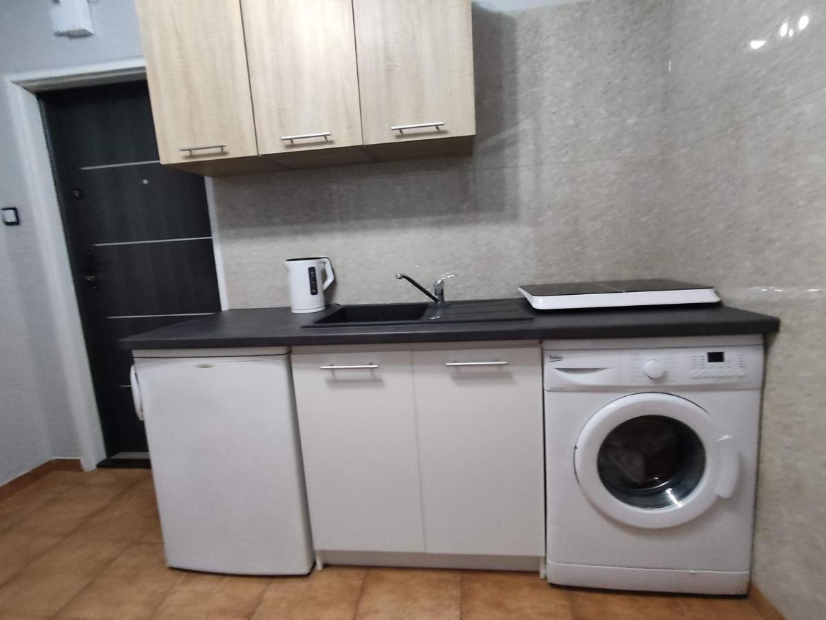 3030 Jana Spychalskiego 32 - Tanie Pokoje W Apartamencie - Samodzielne Zameldowanie - Self Check In Πόζναν Εξωτερικό φωτογραφία