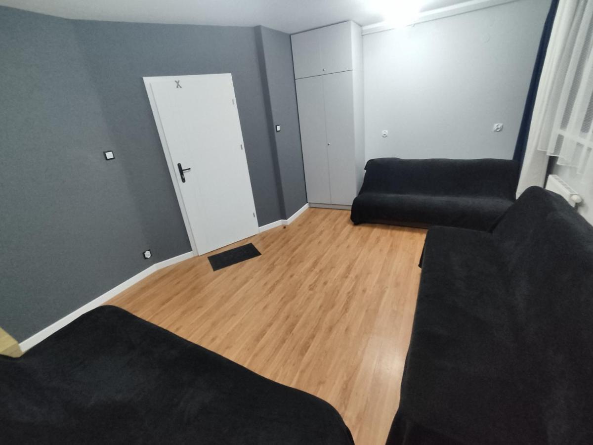 3030 Jana Spychalskiego 32 - Tanie Pokoje W Apartamencie - Samodzielne Zameldowanie - Self Check In Πόζναν Εξωτερικό φωτογραφία